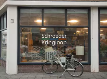 Schroeder Kringloop Westduinweg foto van winkel 1